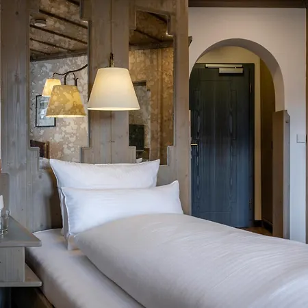 Promenade Bad Fussing