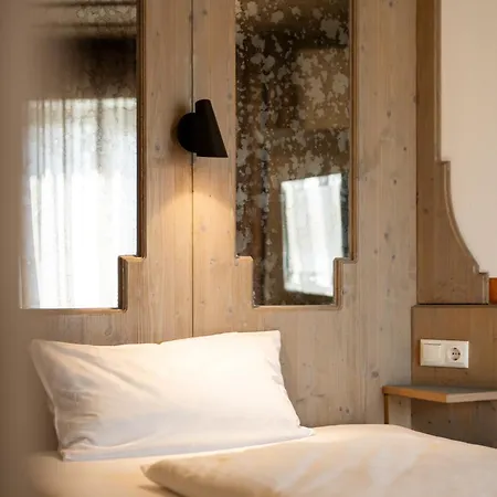 Promenade Ξενοδοχείο 4*